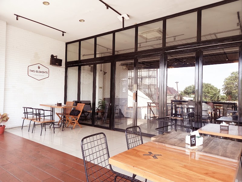Cafe di Purwakarta-Two Elements Cafe Purwakarta