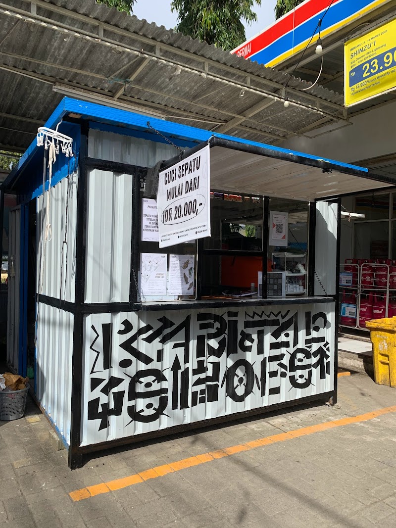 Tempat Cuci Sepatu di Makassar-Kapital Shoes (Cuci /Laundry Sepatu)
