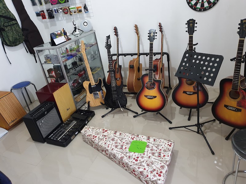 Toko Alat Musik di Banjarmasin-Gitar Store Bjm