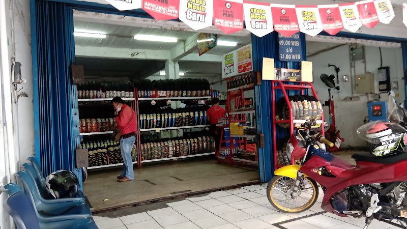 Toko Ban Motor di Karawaci-Planet Ban Merdeka Sukajadi