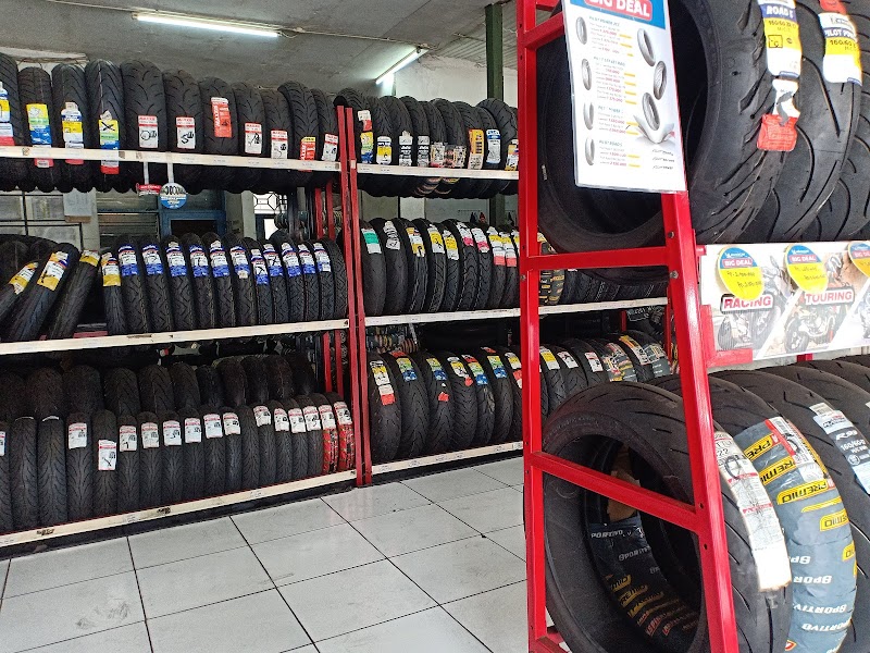 Toko Ban Motor di Probolinggo-Planet Ban Panglima Sudirman Jati