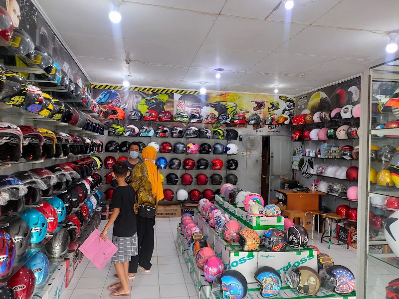 Toko Helm di Jombang-Yodis helm