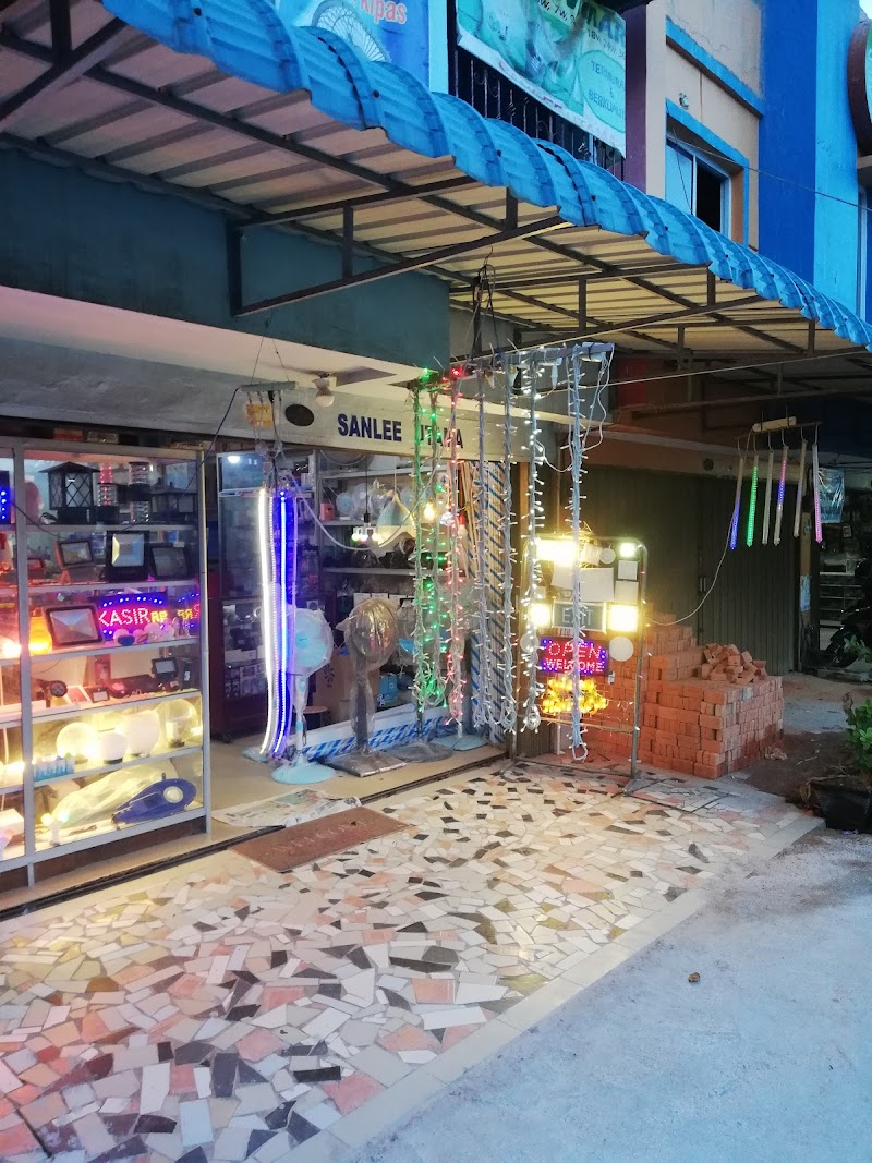 Toko Lampu di Batam-Sanlee Utama